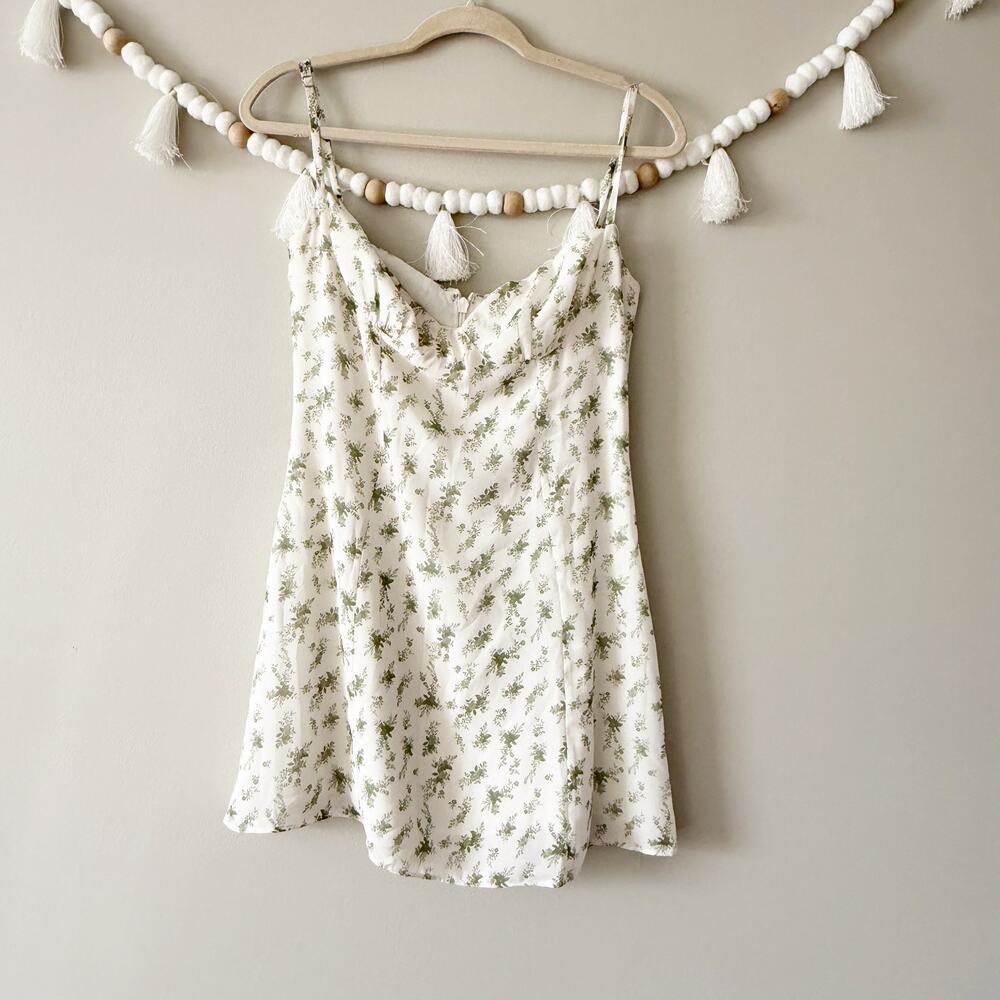 House of CB Christiana Garden Print Mini Dress Vintage Floral White Size Large - Picture 13 of 15
